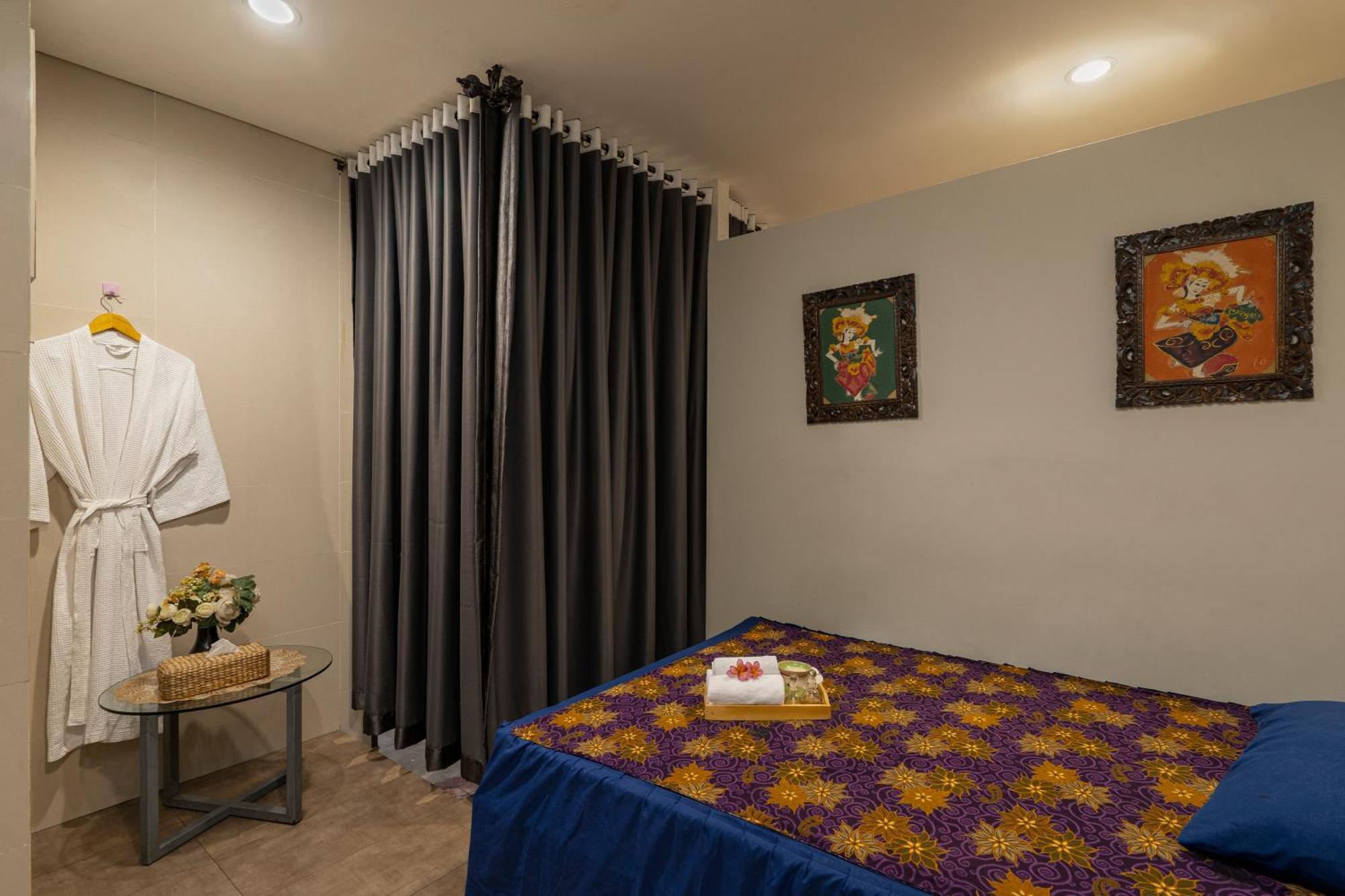 Batiqa Hotel & Apartments Karawang Kültér fotó